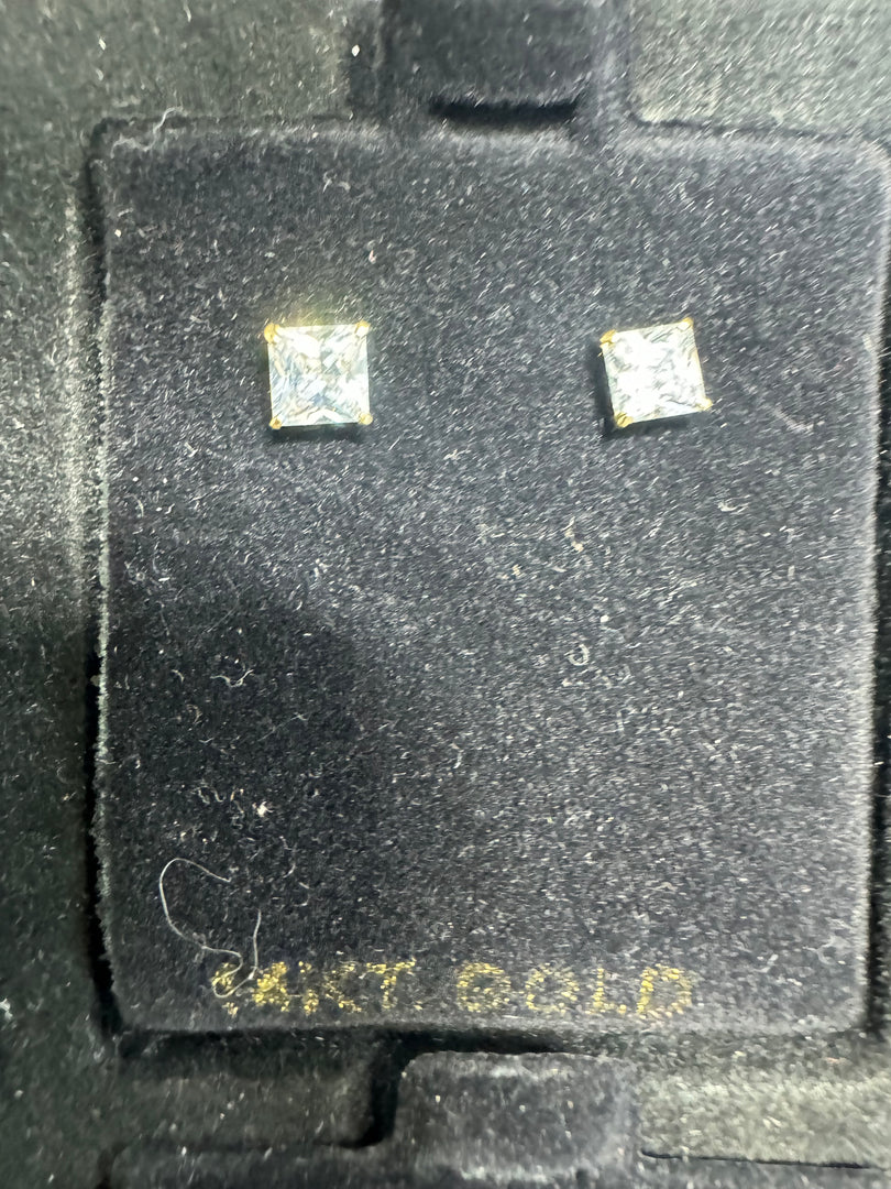 14K Square Stud Earring Small