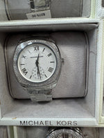 Load image into Gallery viewer, Michael Kors Quartz Watch
